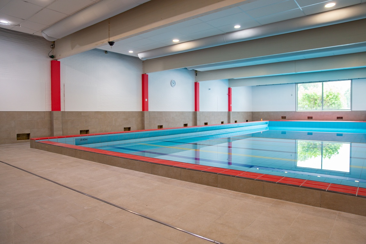 Eerste fase opgeleverd nieuwbouw Seinpaal en verbouwing zwembad De Waterdam in Volendam
